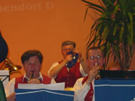 Tivola's Welt - Bildergalerie Neuendorfer Dorffest im Jahr 2003 - Beatabend mit der Gruppen The Jets, Sperrstund und Sohlmen