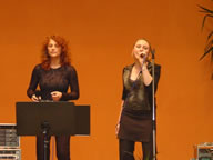 Tivola's Welt - Bildergalerie Neuendorfer Dorffest im Jahr 2003 - Beatabend mit der Gruppen The Jets, Sperrstund und Sohlmen