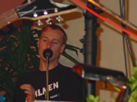 Tivola's Welt - Bildergalerie Neuendorfer Dorffest im Jahr 2003 - Beatabend mit der Gruppen The Jets, Sperrstund und Sohlmen