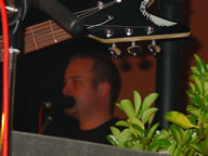 Tivola's Welt - Bildergalerie Neuendorfer Dorffest im Jahr 2003 - Beatabend mit der Gruppen The Jets, Sperrstund und Sohlmen