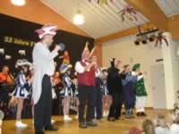 Tivola's Welt - Bildergalerie 2010-02-16 Faschingsumzug in Neuendorf mit anschließend Kehraus in der Halle